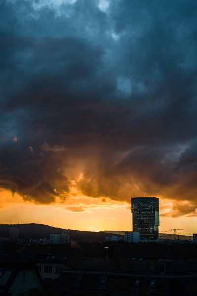 (283) Zürich Prime Tower sunset 2