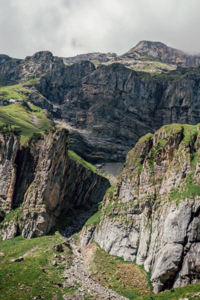 (351) rocks at Oeschinensee